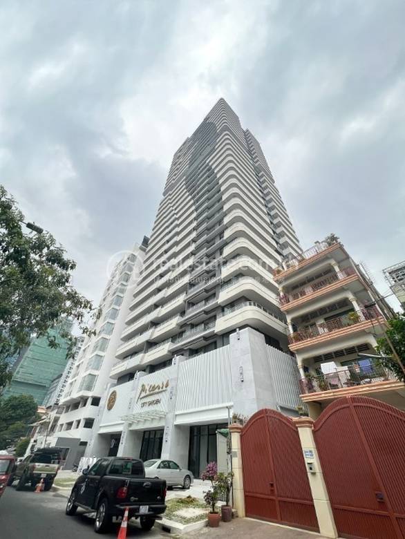 Picasso City Garden condominium in BKK1